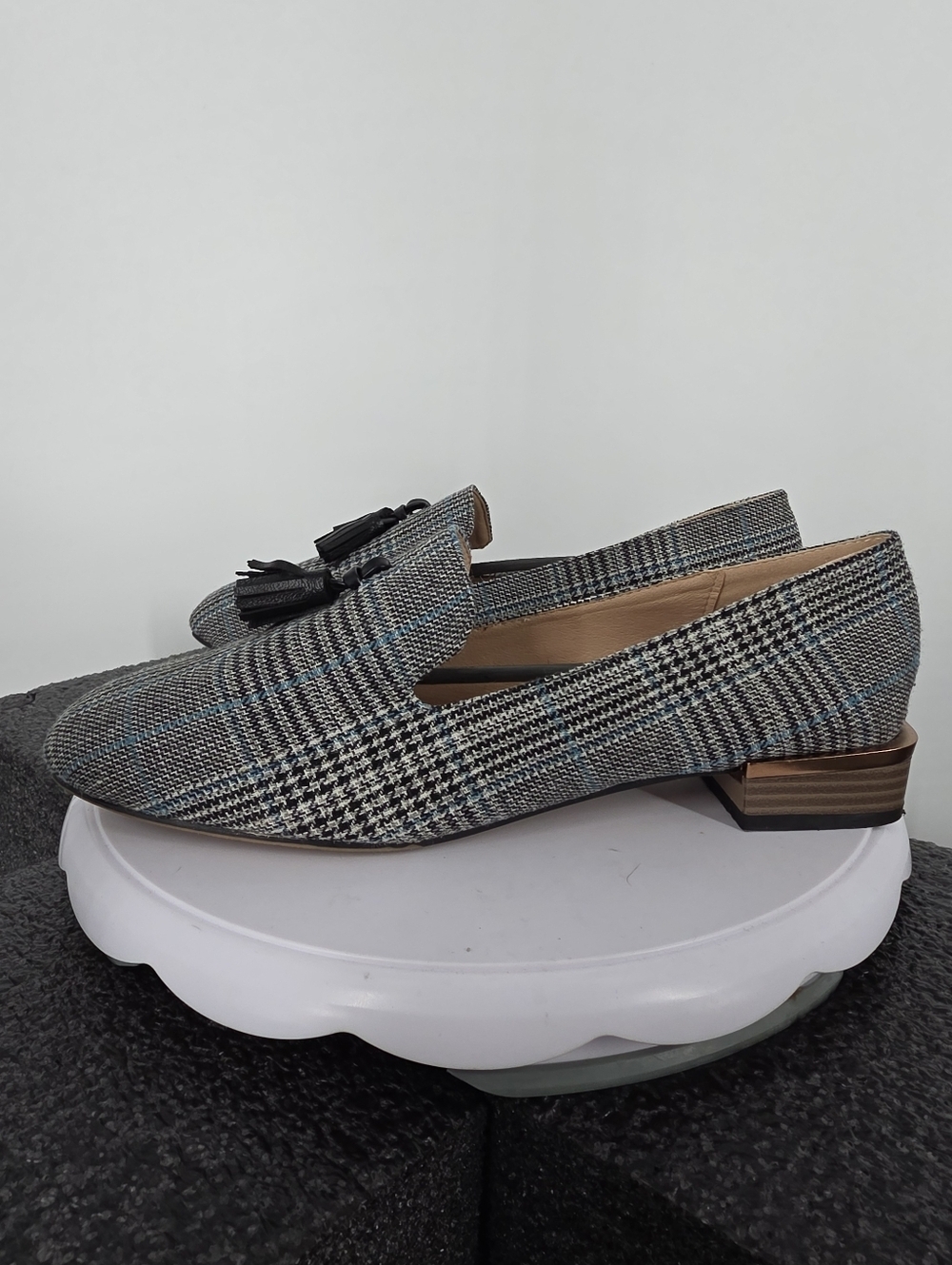 Modenpeak Plaid Tassel Loafers Size 10 Women Grey Blue Check Metallic Heel Flats